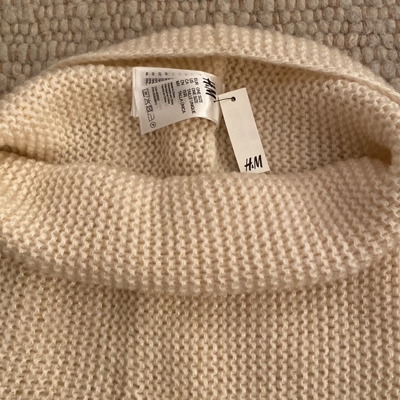 Cream Knit Long Neck Warmer Brand New - Picture 2 of 5